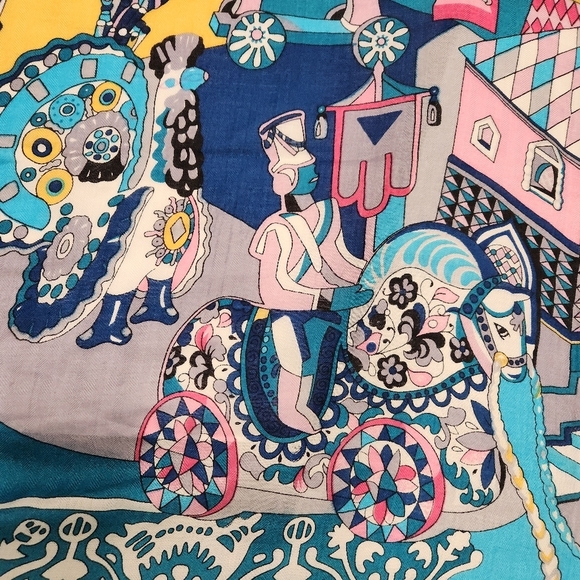 RARE Hermes Shawl Zabavushka 50" x 50" - Picture 3 of 16